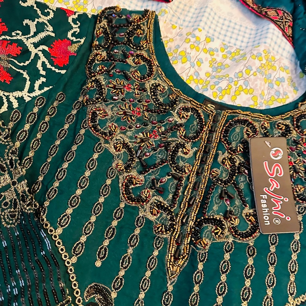 Pakistani eid dress salwar kameej  suit 3 PCs women size small to medium new